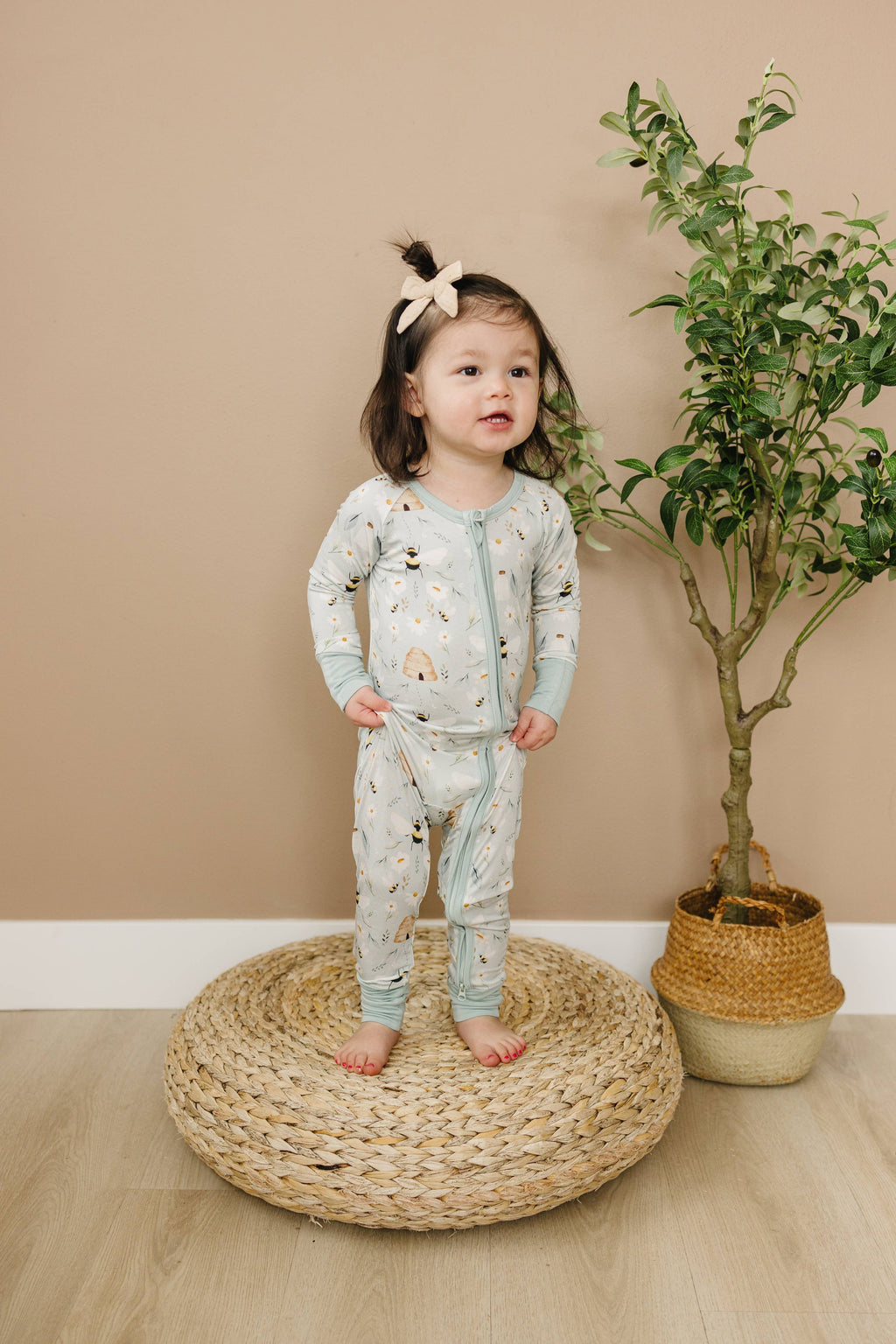 Sweet As Can Bee Bamboo Sleeper Girls
